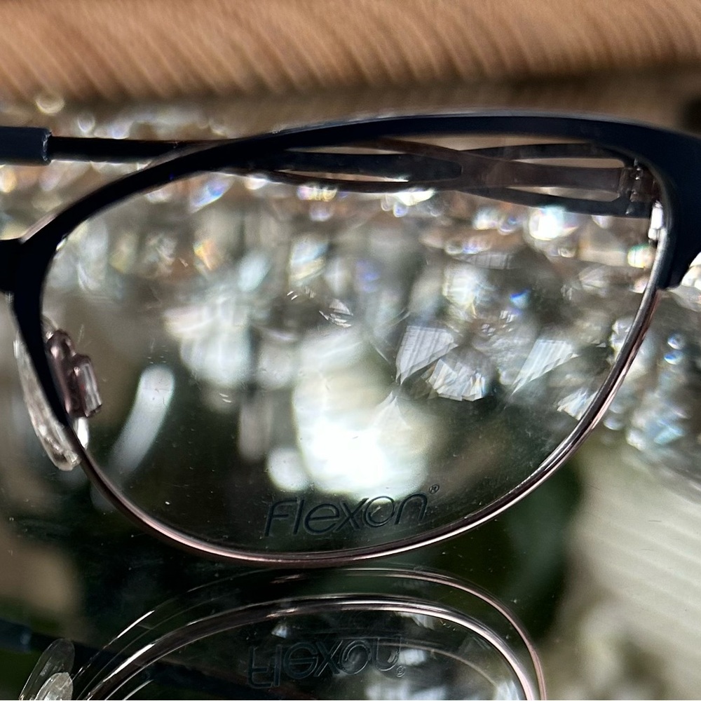 Cat eye eyeglasses NWT flexon women RX ABLE